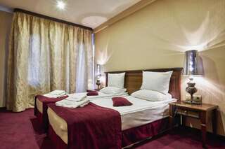 Отель Yantra Grand Hotel Велико-Тырново Люкс VIP с 2 спальнями - Бесплатный доступ к бассейну-1