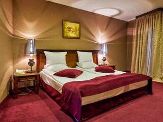Отель Yantra Grand Hotel Велико-Тырново Люкс VIP с 2 спальнями - Бесплатный доступ к бассейну-4